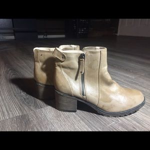 Women’s Rampage ankle boots size 91/2